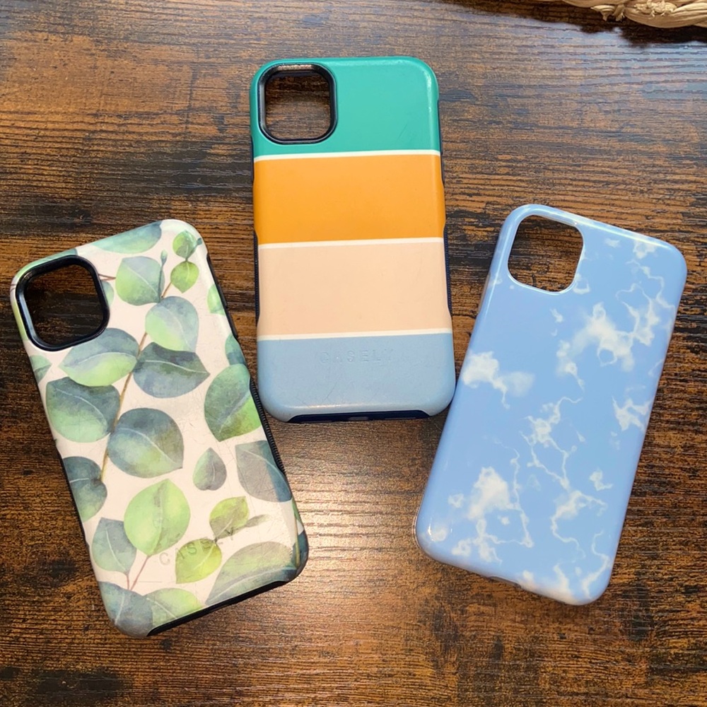 Casely IPhone 11 phone case bundle